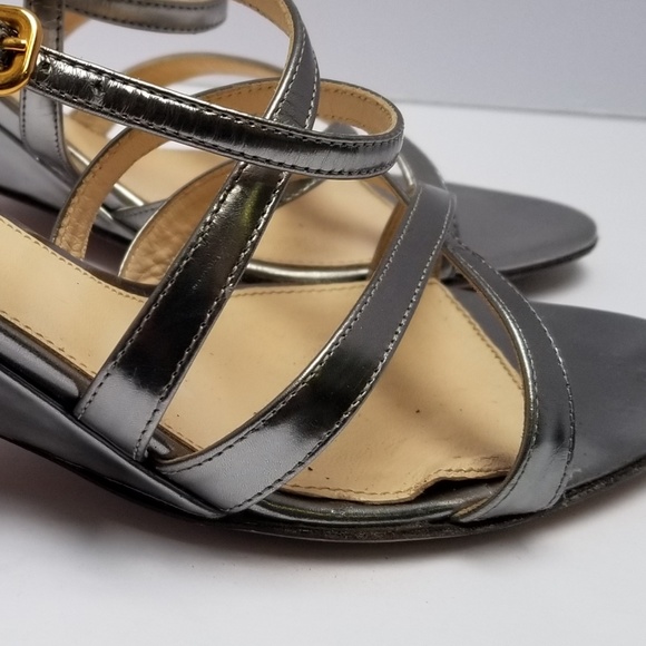 Authentic Prada Silver kitten heel - Picture 3 of 5